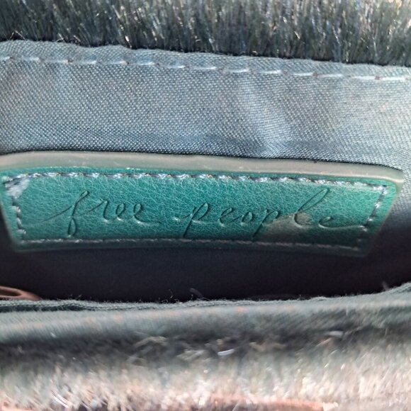 Free People Prospect Vegan Green Crossbody Bag Chain Strap - Picture 3 of 16